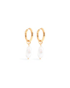 18K gold plated textured hoop earrings with pearl drop — HYFN